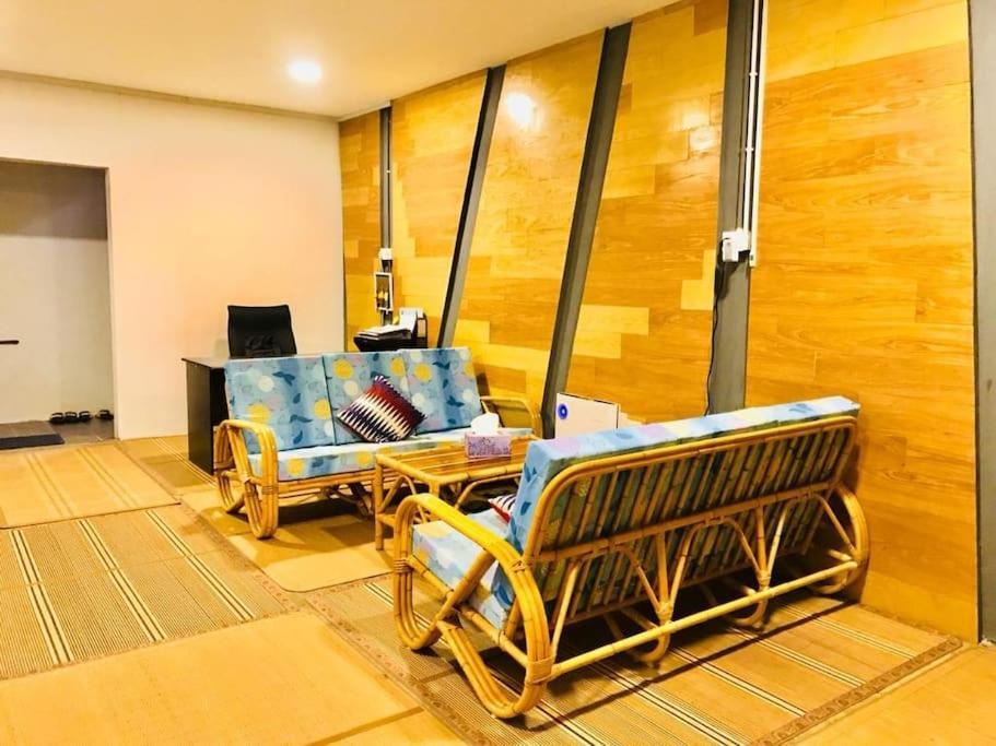 Yellow Duckling Homestay センポルナ エクステリア 写真